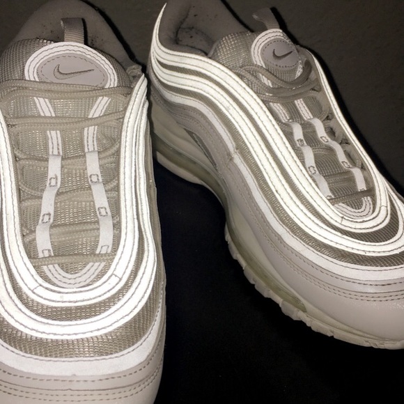Air Max 97 - Platinum Women’s - Picture 3 of 7